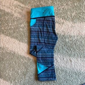 Lululemon pace rival crops size 6